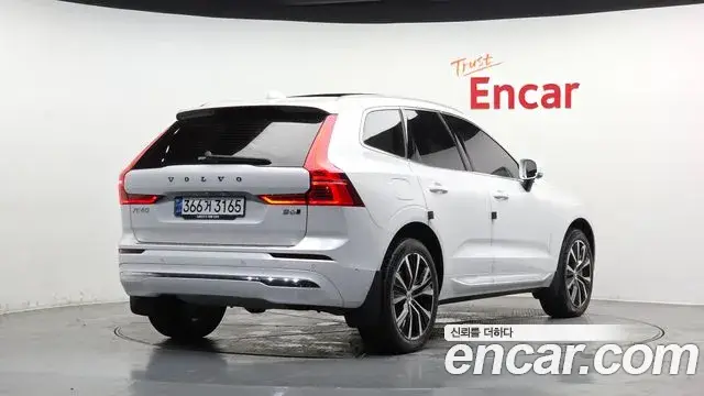Volvo XC60, 2025