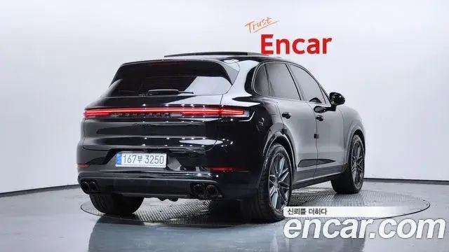 Porsche Cayenne, 2024