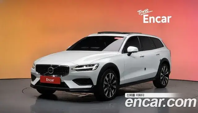 Volvo V60 Cross Country, 2024