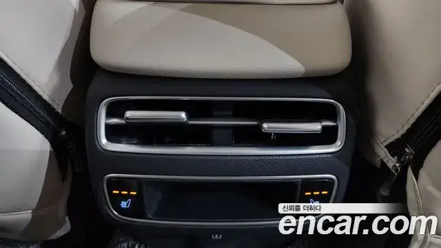 Genesis GV70, 2024