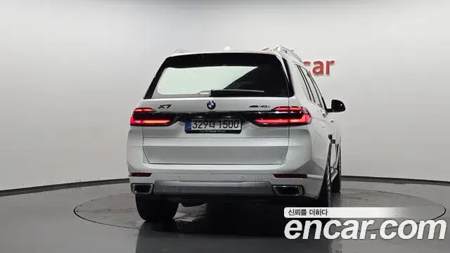 BMW X7, 2025