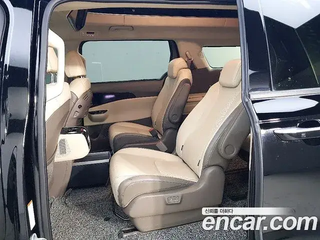 Kia Carnival, 2022