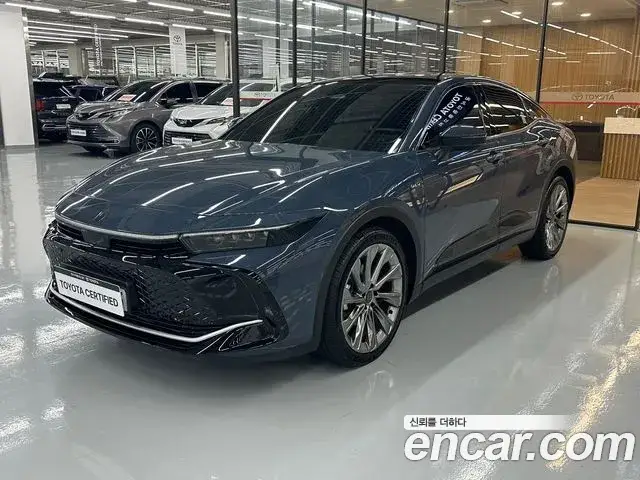 Toyota Crown Crossover, 2024