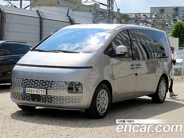Hyundai Staria, 2024