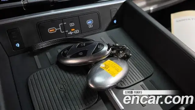Hyundai Santa Fe, 2025