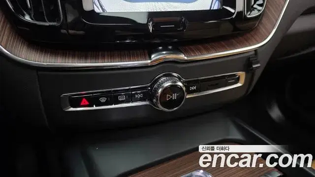 Volvo XC60, 2023