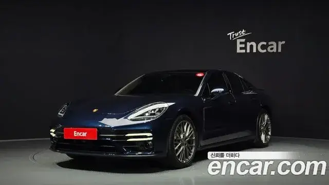 Porsche Panamera, 2023