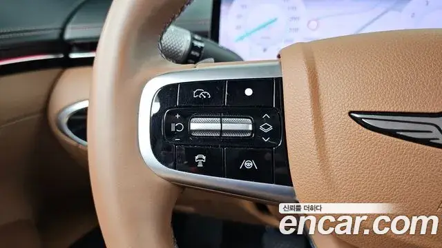 Genesis GV70, 2025