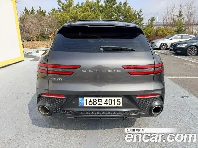 Genesis GV70, 2021
