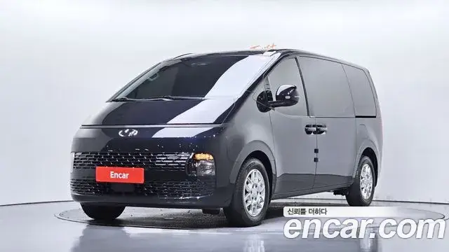 Hyundai Staria, 2023
