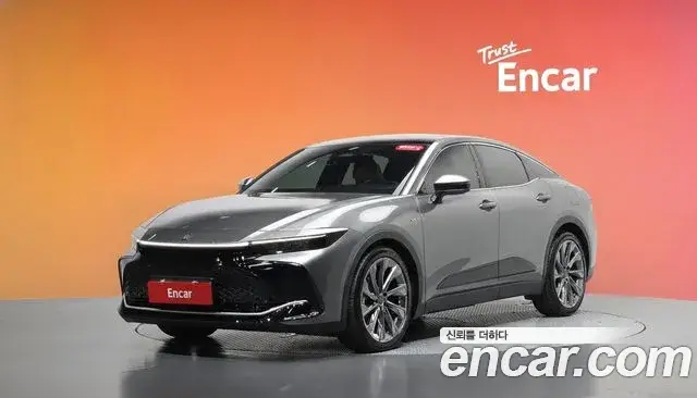 Toyota Crown Crossover, 2024