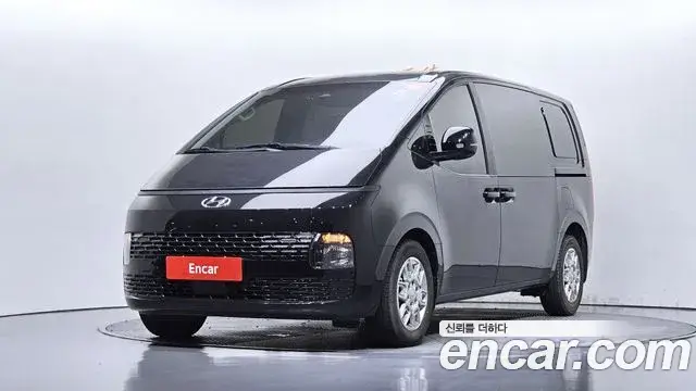 Hyundai Staria, 2023