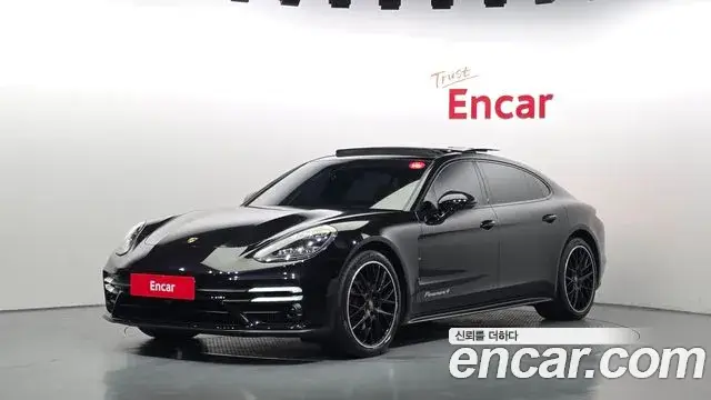 Porsche Panamera, 2021