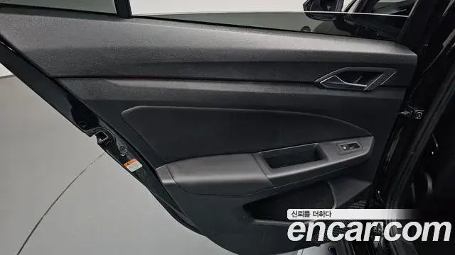 Volkswagen Golf, 2024