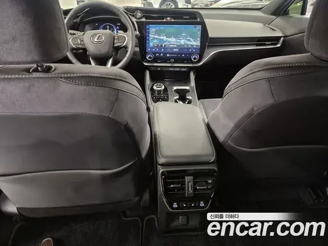 Lexus RZ450e, 2023