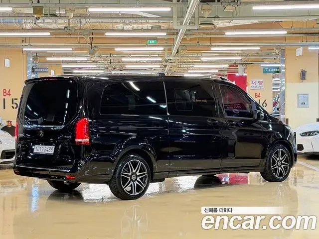 Mercedes-Benz V-Class, 2022