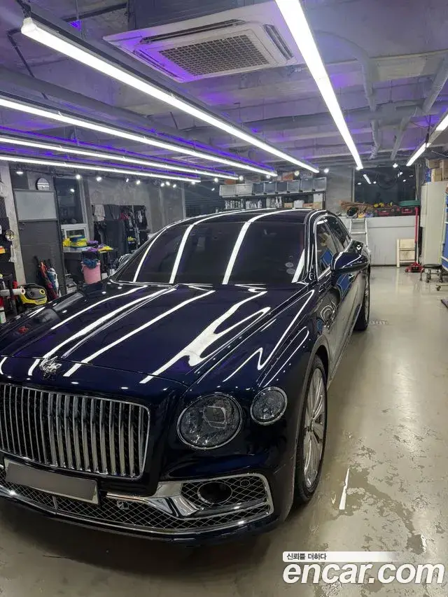 Bentley Flying Spur, 2021