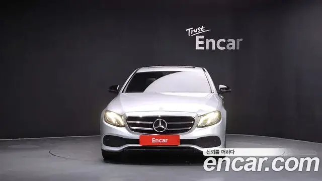 Mercedes-Benz E-Class, 2020