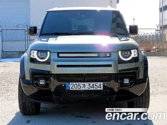 Land Rover Defender, 2021