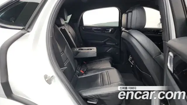 Porsche Cayenne, 2021