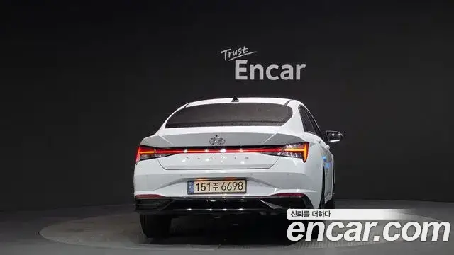 Hyundai The New Avante Hybrid, 2021