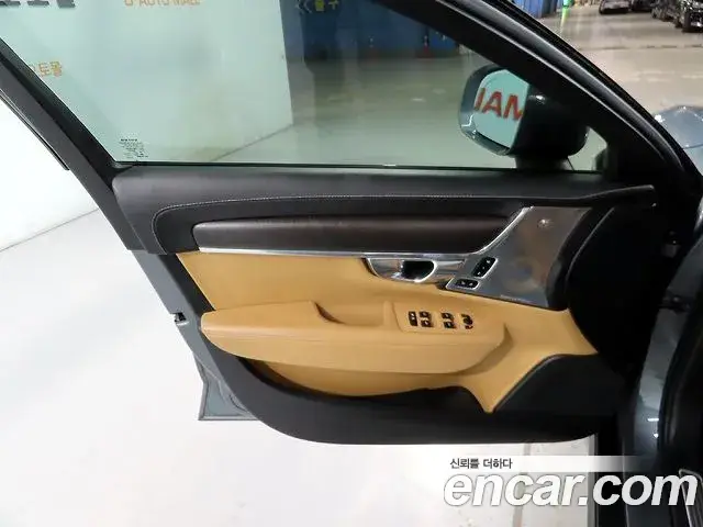 Volvo V90 Cross Country, 2018