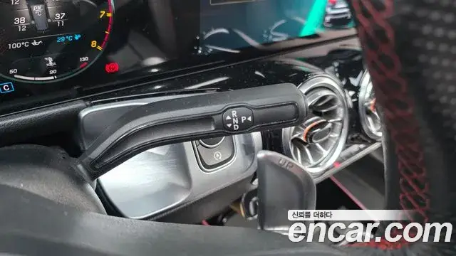 Mercedes-Benz GLB-Class, 2022