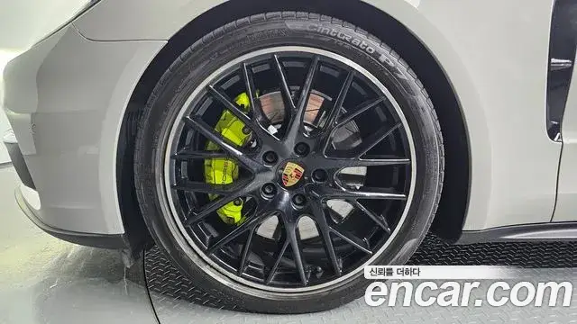 Porsche Panamera, 2020
