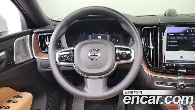 Volvo XC60, 2023