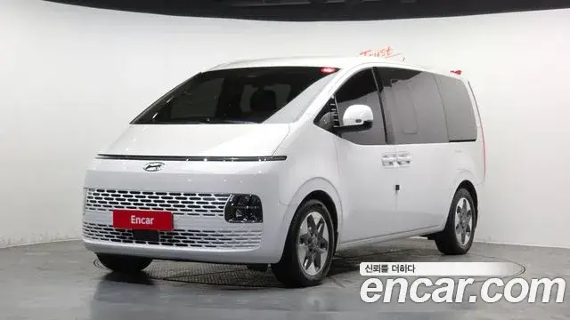 Hyundai Staria, 2022