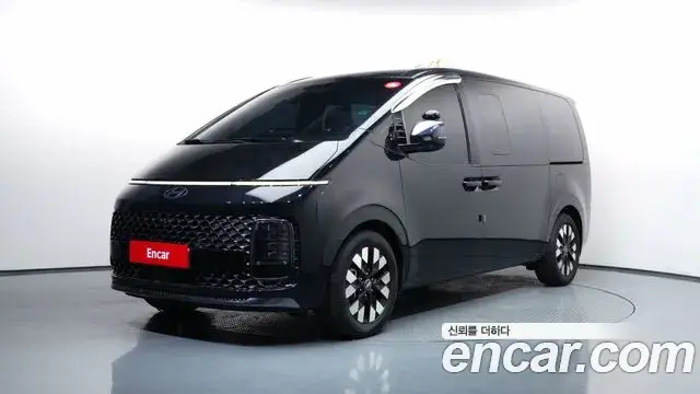Hyundai Staria, 2025