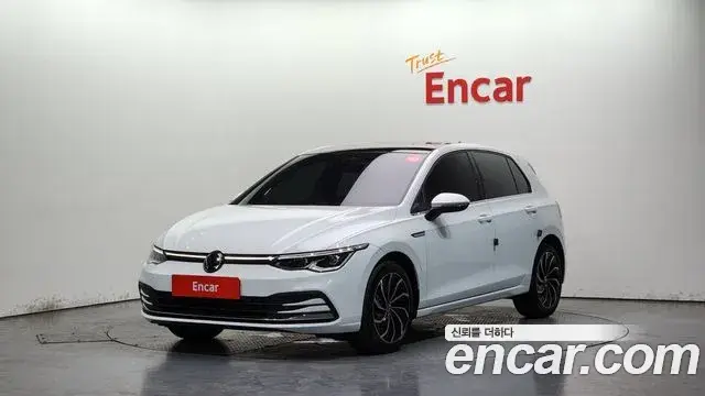 Volkswagen Golf, 2024