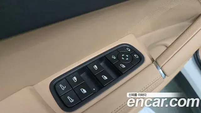 Porsche Cayenne, 2023