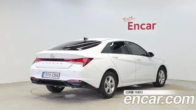 Hyundai The New Avante Hybrid, 2022