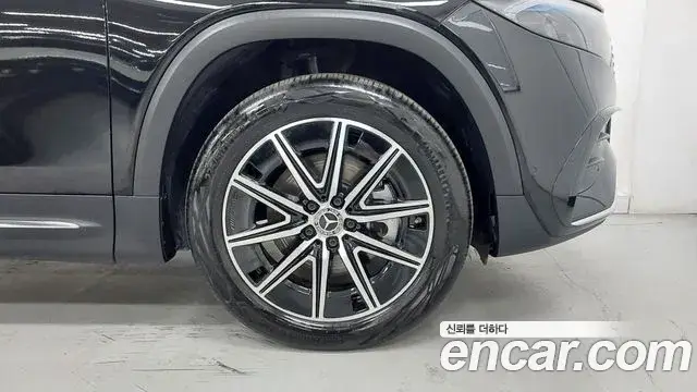 Mercedes-Benz EQB, 2025