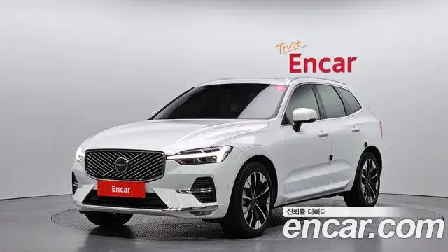 Volvo XC60, 2025