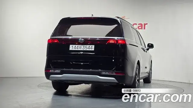 Kia Carnival, 2021