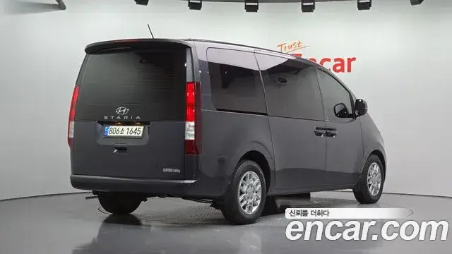Hyundai Staria, 2022