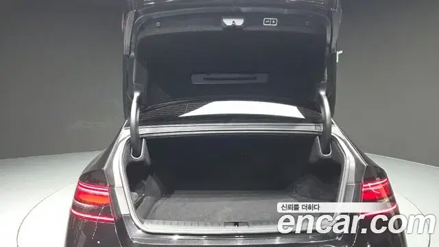 Genesis G90, 2022