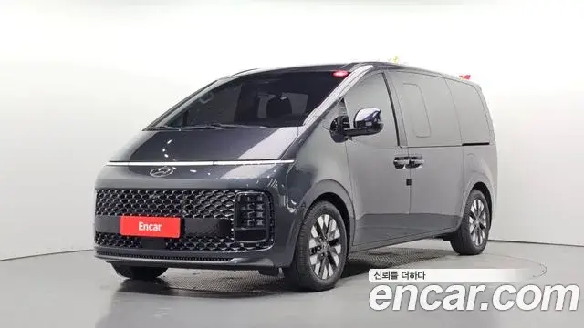 Hyundai Staria, 2022