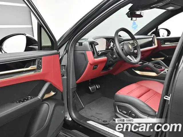 Porsche Cayenne, 2025