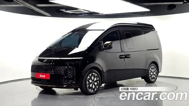 Hyundai Staria, 2025