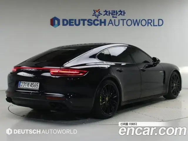 Porsche Panamera, 2020