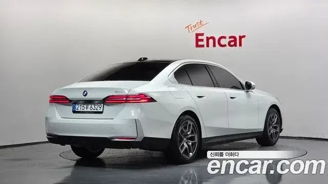 BMW 5 Series, 2025