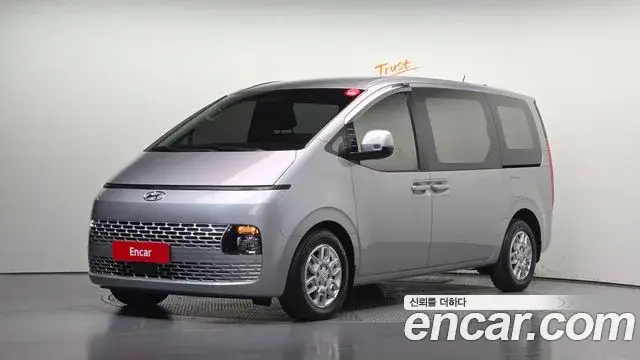 Hyundai Staria, 2022