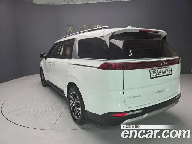 Kia Carnival, 2023