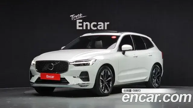 Volvo XC60, 2025
