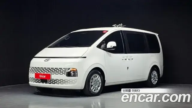 Hyundai Staria, 2022