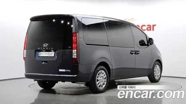 Hyundai Staria, 2023