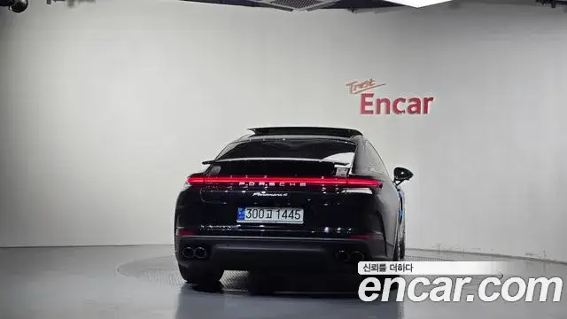 Porsche Panamera, 2024